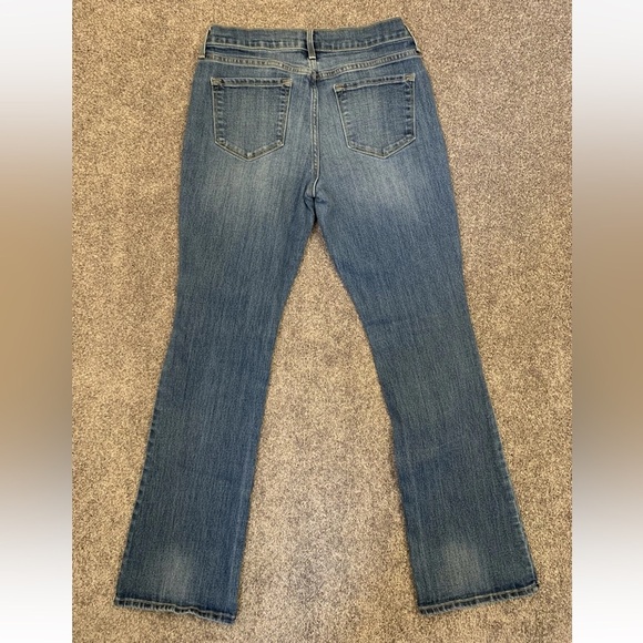 Old Navy Womens Jeans Size 6 Regular Blue Denim Curvy Mid Rise Stretch 5-Pockets - Picture 5 of 13